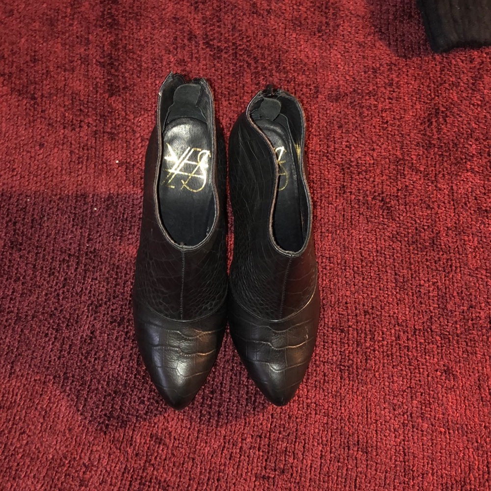 YES platform ankle boots